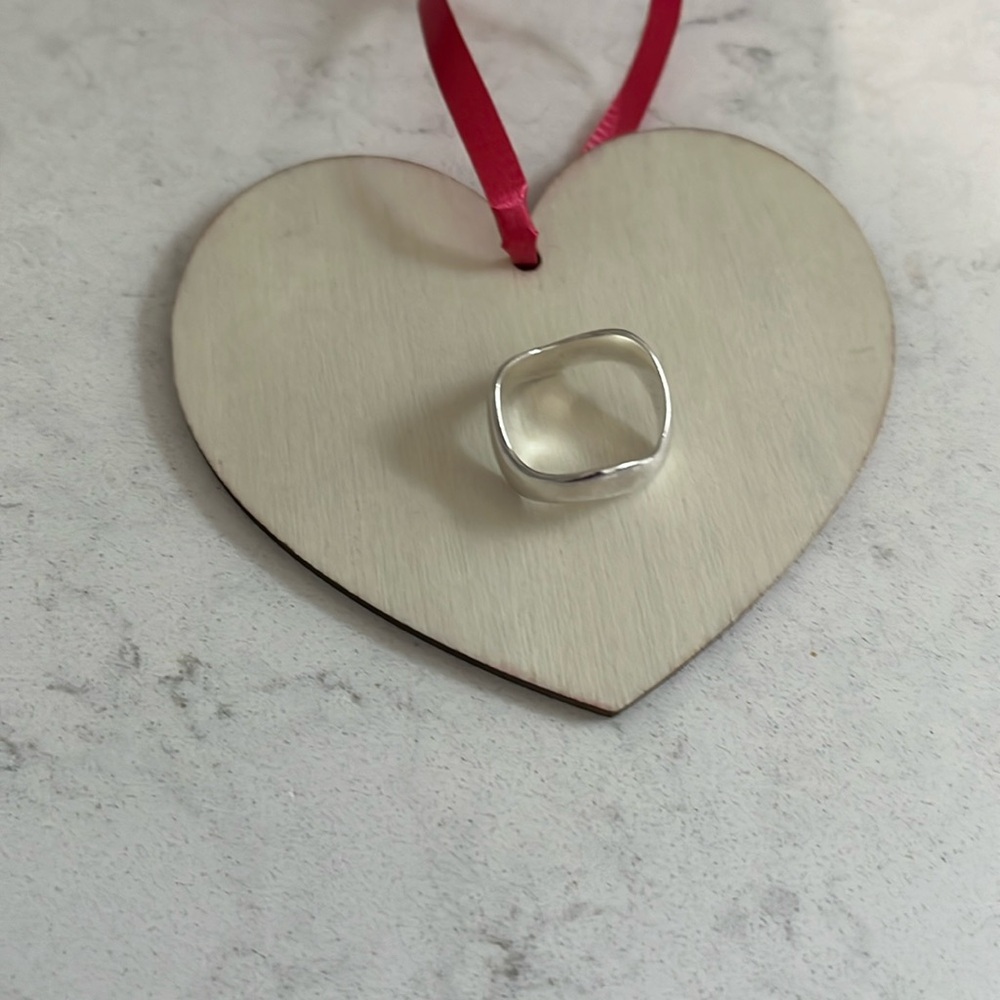 925 Sterling Silver White Gold Plated ring 5.75